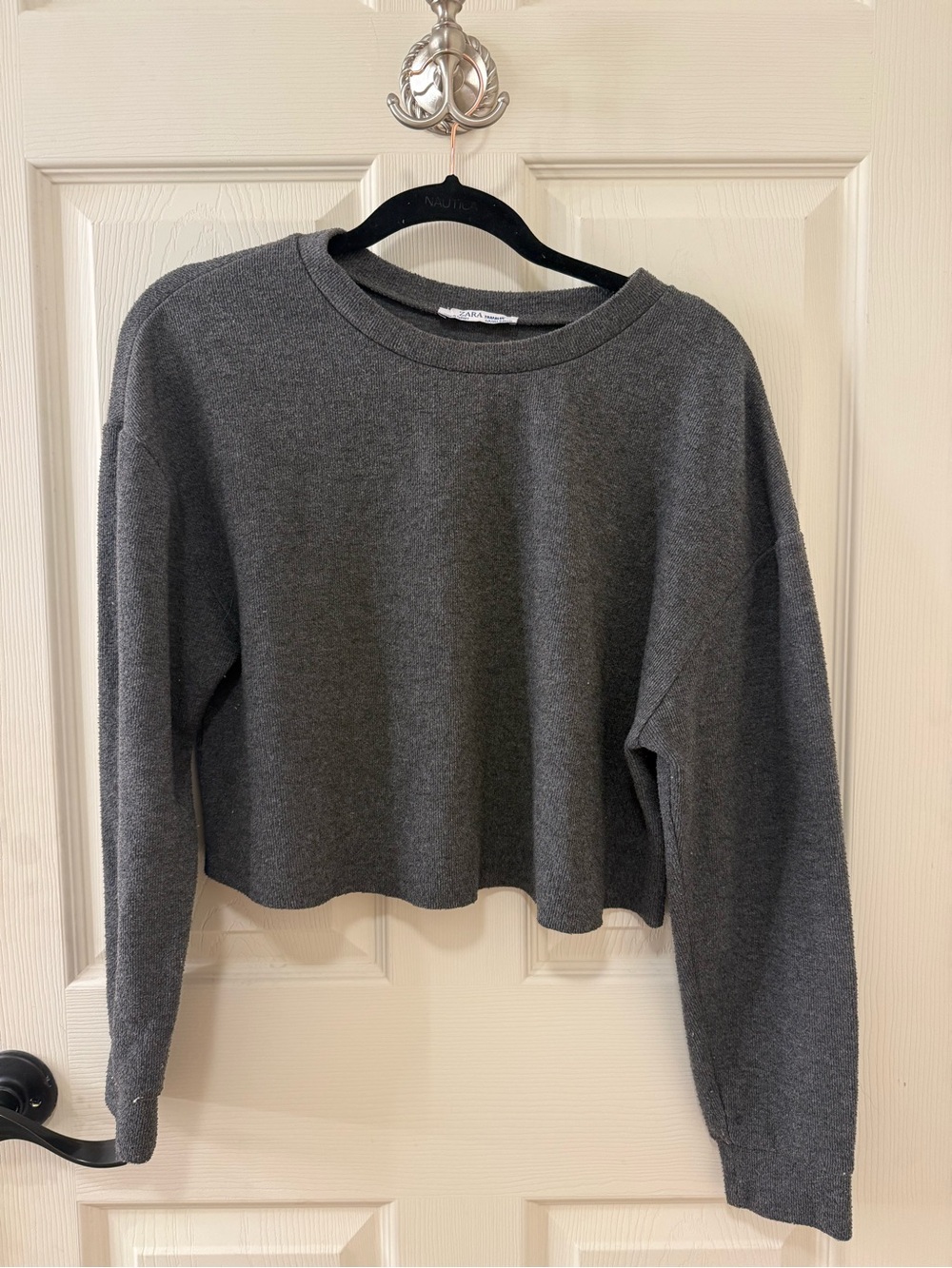 Zara Charcoal Gray Cropped Crewneck Sweatshirt